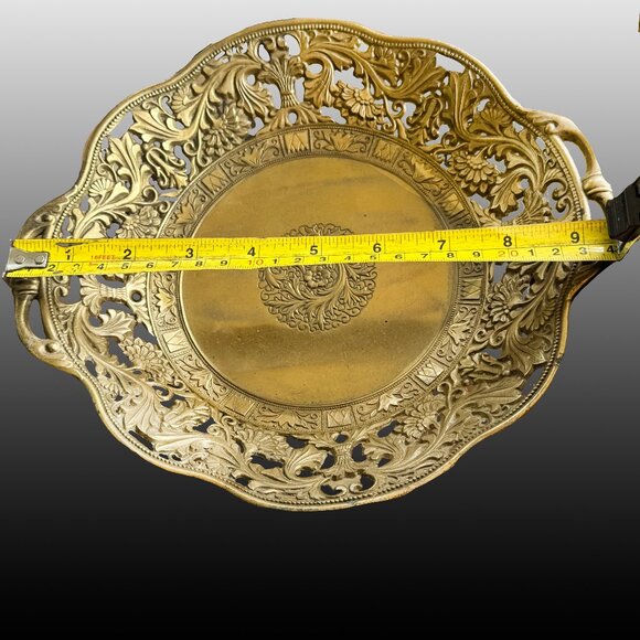 Brass filigree plate - Picture 1 of 4
